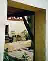 Holiday accommodation Goegerhaus in Egloffstein: View through the patio gateway (3 kByte)
For large-scale sights click onto the image